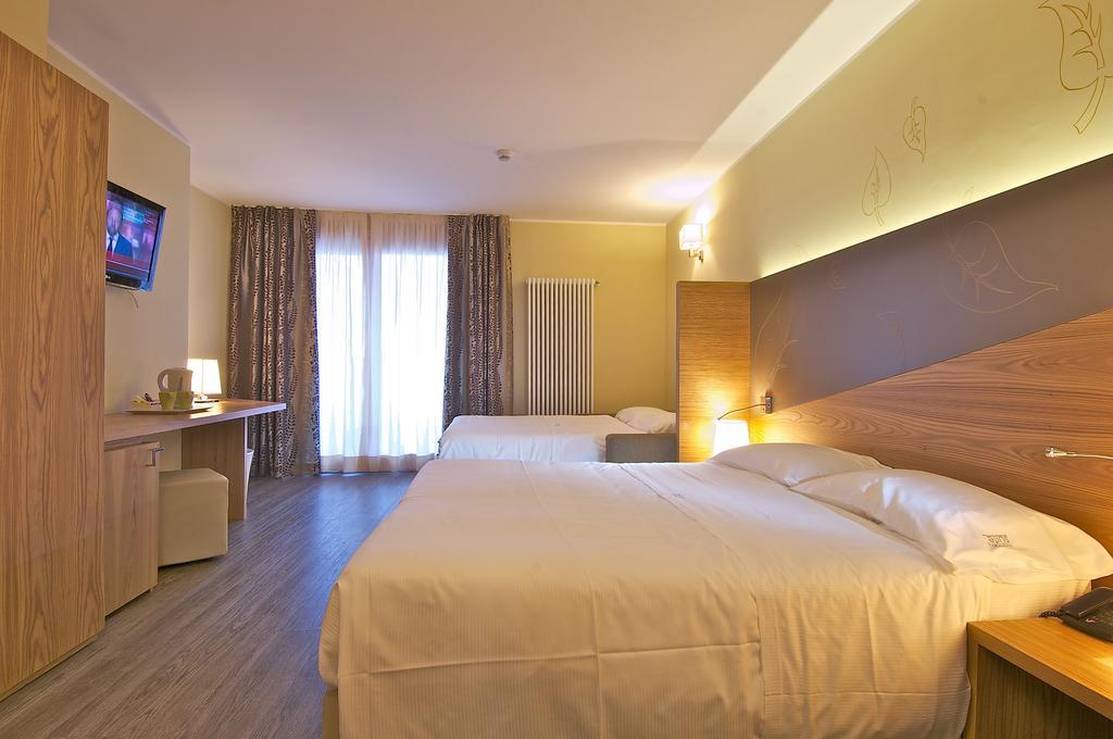 Harmony Suite Hotel Selvino Εξωτερικό φωτογραφία