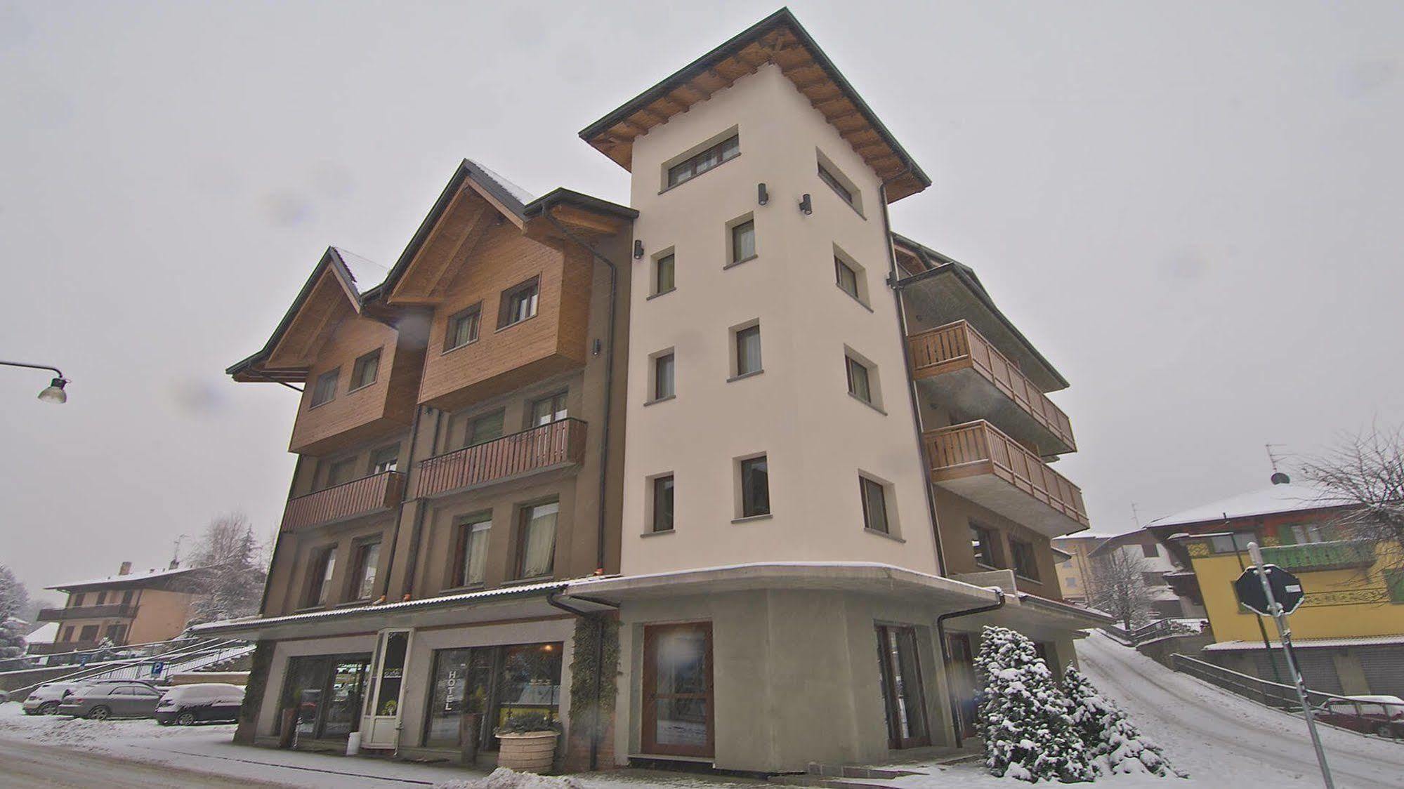 Harmony Suite Hotel Selvino Εξωτερικό φωτογραφία