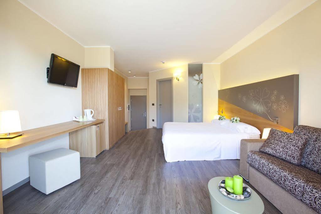 Harmony Suite Hotel Selvino Εξωτερικό φωτογραφία